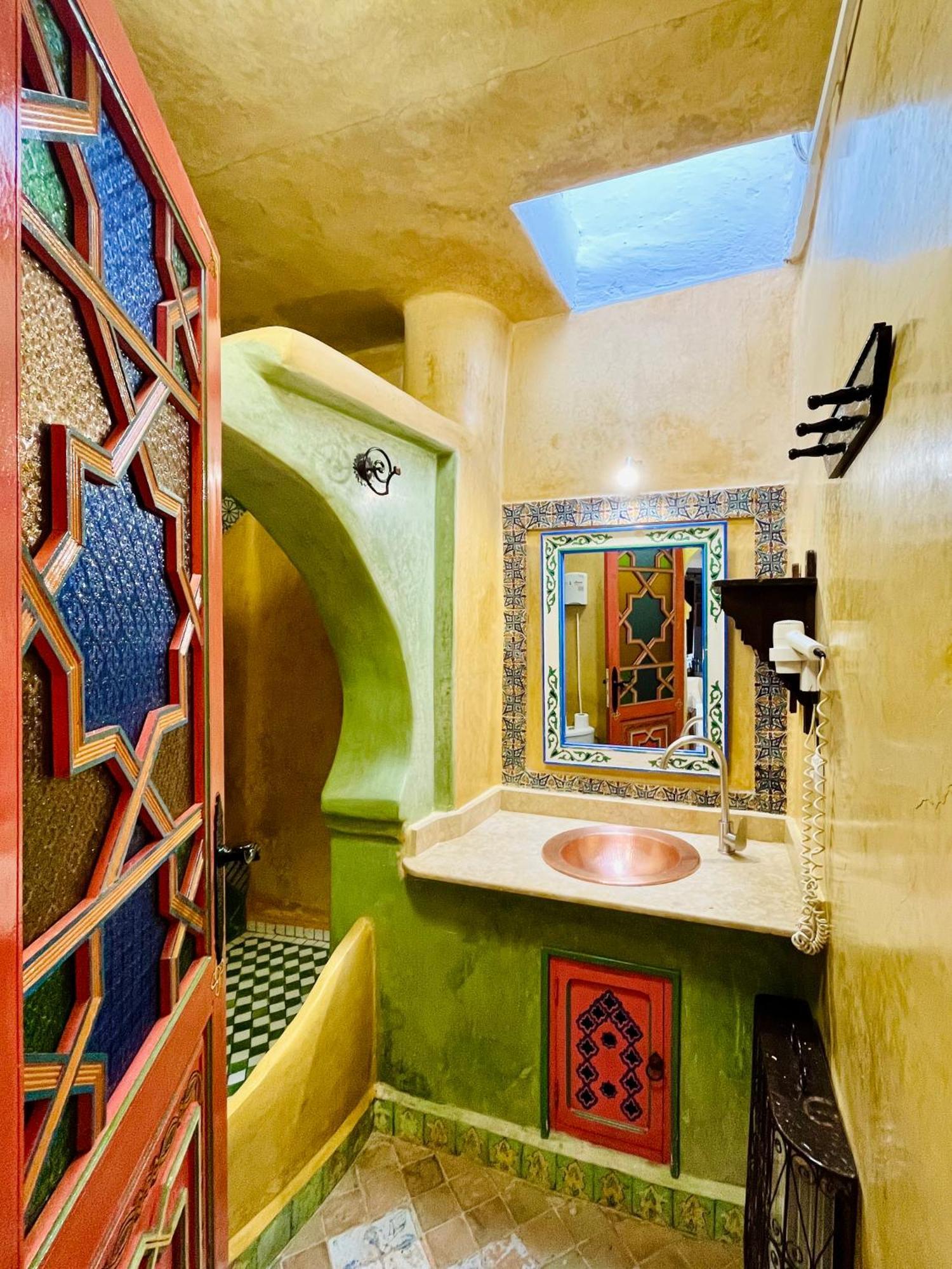 Dar Meziana Bed & Breakfast เชฟชาอูน ภายนอก รูปภาพ